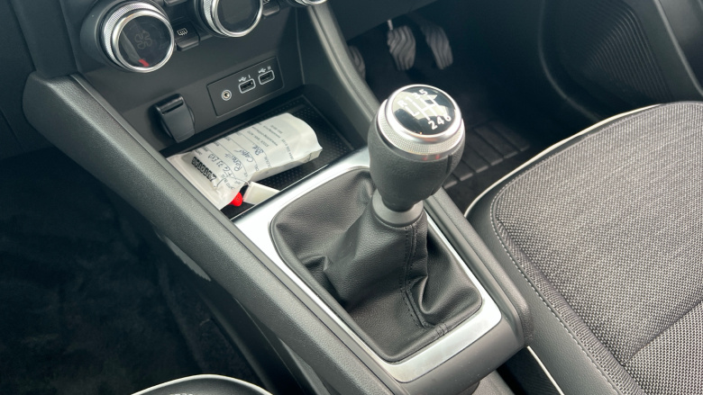 Renault Captur 1.0 TCE 90 Techno 5dr Petrol Hatchback